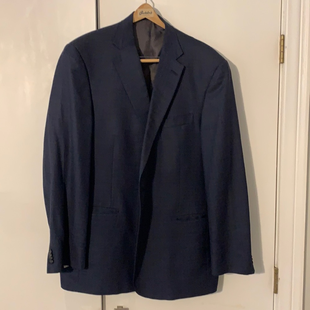 Navy and brown check sports coat.